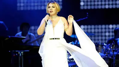 Sezen Aksu'dan sürpriz şarkı