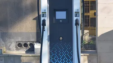 Bakanlıktan 81 ile genelge: Elektrikli araç şarj üniteleri yaygınlaşacak