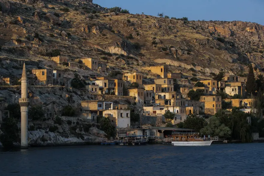 'Sakin şehir' Halfeti, yerli ve yabancı turistleri ağırlıyor 15