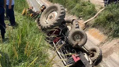 Traktör sulama kanalına devrildi: 1 ölü