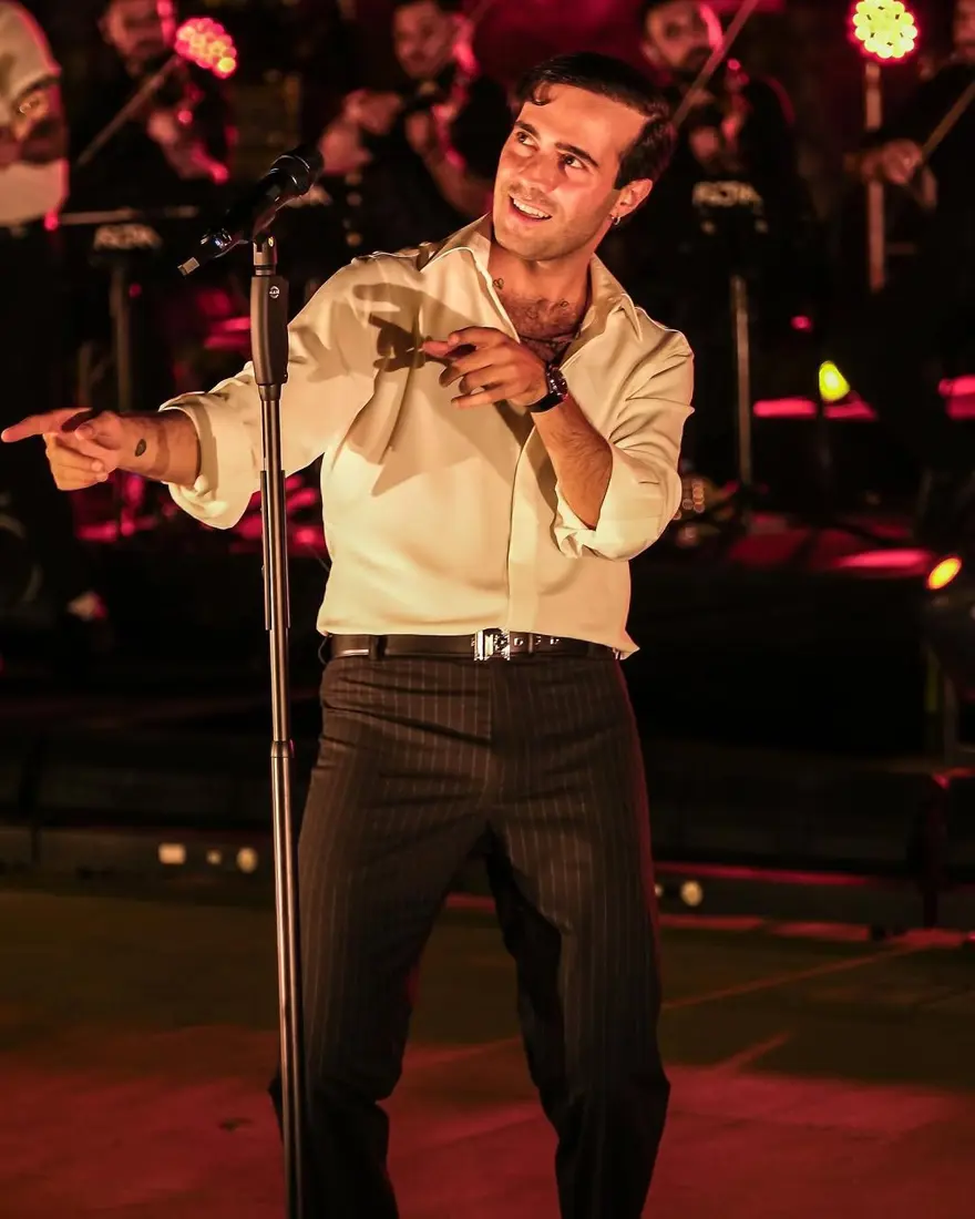 Burak Özçivit'ten yeni imaj: Tatil başlar  (Ünlülerin değişimi) 37