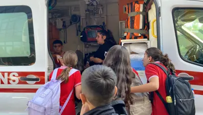 17 öğrenci gıda zehirlenmesi şüphesi ile hastaneye kaldırıldı