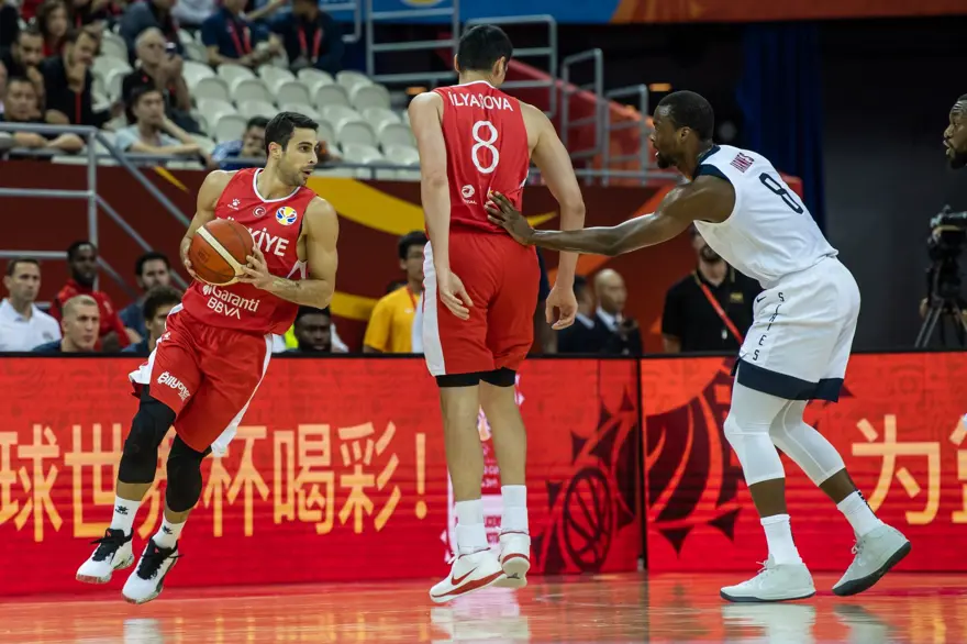 12 Dev Adam tarihin eşiğinden döndü (Türkiye: 92 -ABD: 93) 15