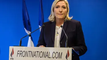 Avrupa Parlamentosu, Le Pen'in dokunulmazlığını kaldırdı
