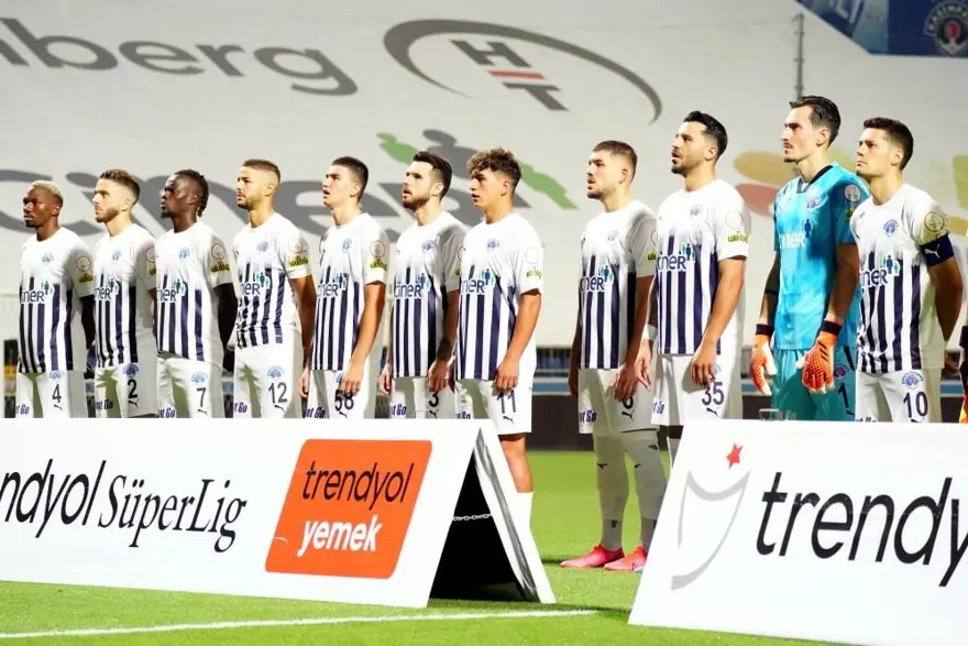 Trabzonspor, Kasımpaşa deplasmanında farklı kazandı 2 Trabzonspor, Kasımpaşa deplasmanında farklı kazandı 2