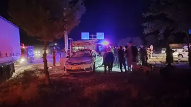 Adıyaman'da TIR ile otomobil çarpıştı, 1 kişi öldü 3 kişi yaralandı