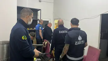 Tarihi geçmiş tonlarca eti yedireceklerdi: Yemek fabrikası mühürlendi