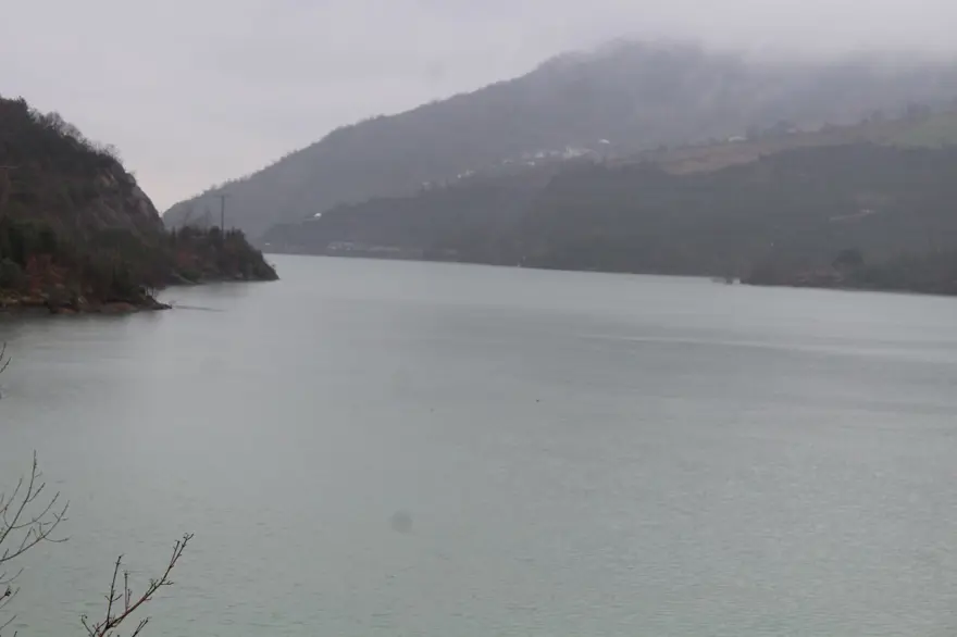 Yuvacık Barajı dolunca kapaklar açıldı 5