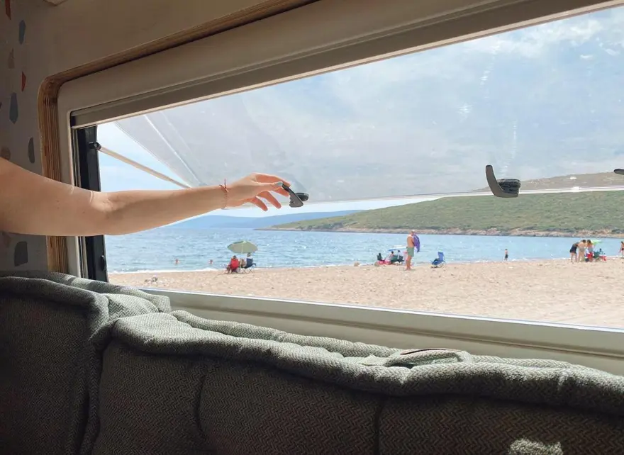 İki kız kardeş yaptıkları karavanla Türkiye'yi gezdi 7 İki kız kardeş yaptıkları karavanla Türkiye'yi gezdi 7