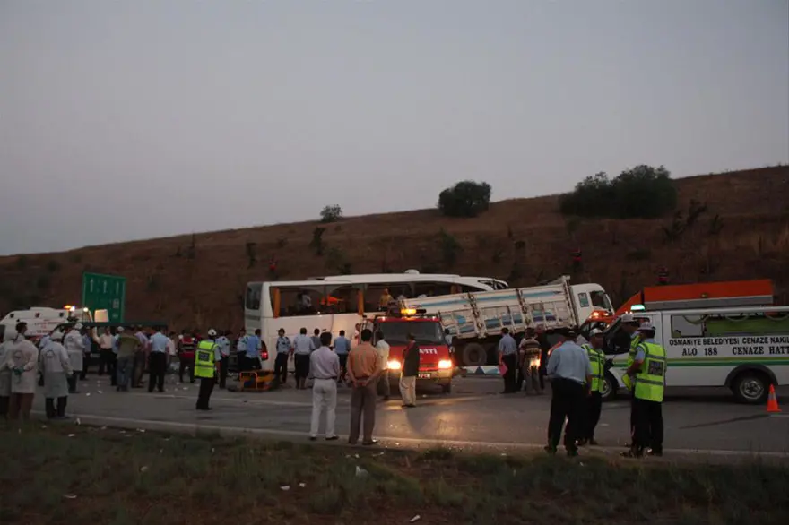 OSMANİYE'DE KAZA 3 OSMANİYE'DE KAZA 3