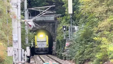 Evlerin altından geçen 114 yıllık tren tüneli mahalleyle bütünleşti