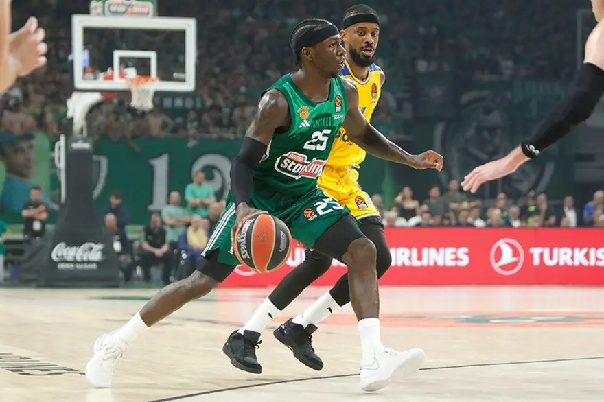 Panathinaikos-Maccabi Tel Aviv maçında skandal pankart! Çılgına dönen Ergin Ataman'dan açıklama 