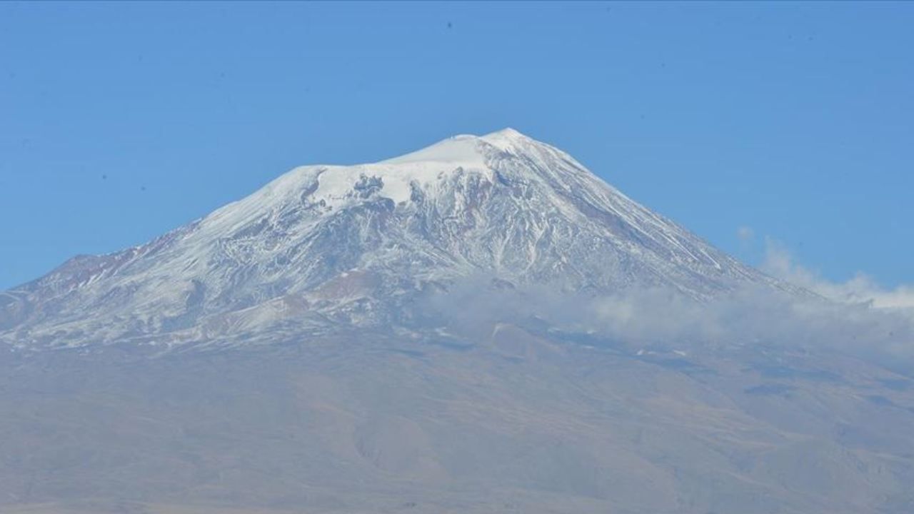 Ağrı'ya tırmanırken hayatını kaybetti