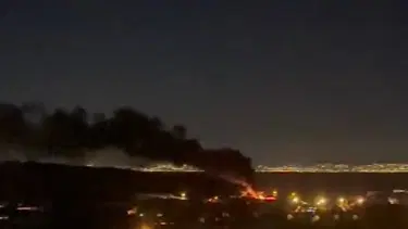 Yalova'da depoda yangın: Bir itfaiyeci dumandan etkilendi