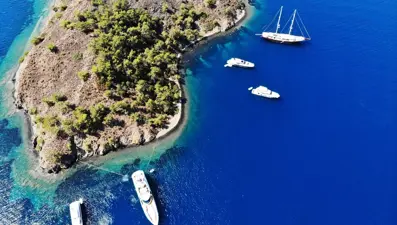 Muğla'nın el değmemiş koyları mavi yolculuk tutkunlarını ağırlıyor