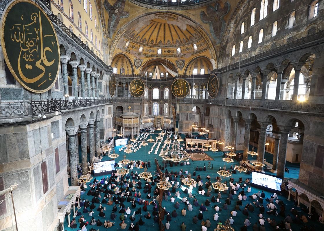 Ayasofya'nın kapısını kıran sanığa hapis cezası
