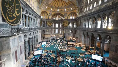 Ayasofya'nın kapısını kıran sanığa hapis cezası