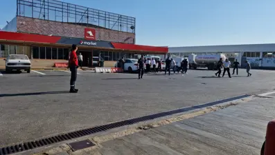 Omuz atma kavgası: İki aile akaryakıt istasyonunu birbirine kattı