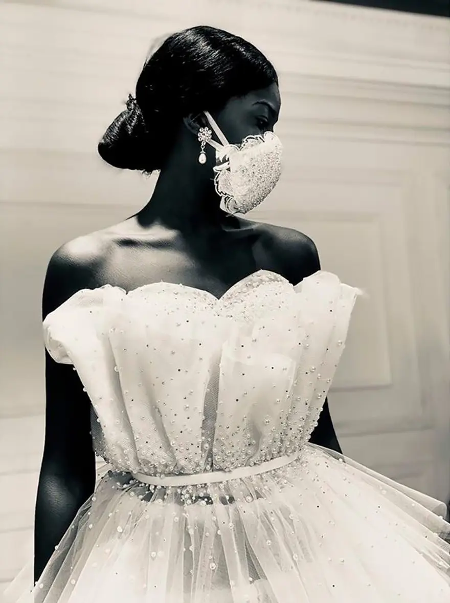 Corona virüsten koruyan gelinlik tasarlandı 1