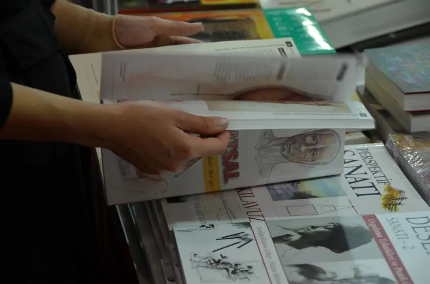 Kitap tutkunları TÜYAP'da buluştu 14