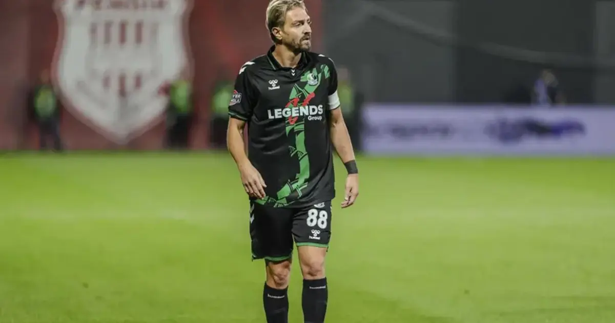 Zor olanı başardı, Caner Erkin'e 12 maçta dördüncü kırmızı kart