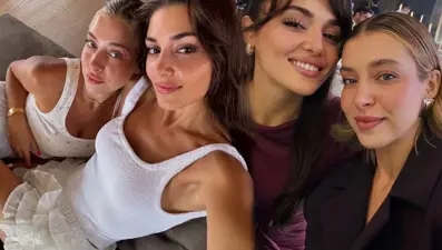 Hande Erçel ile ablası Gamze Erçel Milano'da: Kız kardeşler haftası