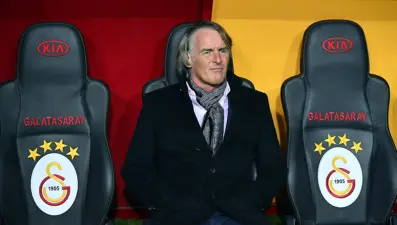 Riekerink: Podolski'nin bizimle kalması mutluluk verici