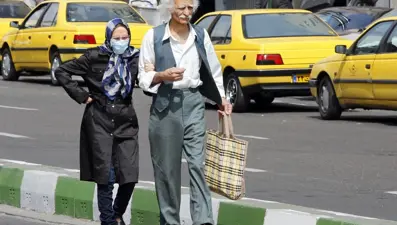 119 yaşında damat var: İran'da 80 yaş üstü evliliklerde rekor artış