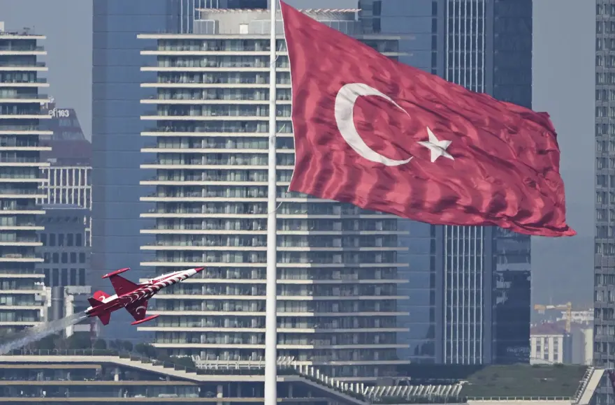 Türk Yıldızları ve SOLOTÜRK 100. yıl için İstanbul semalarında 5