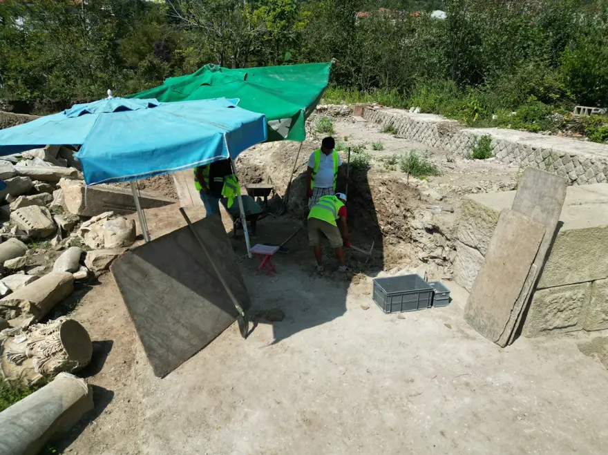 Bartın’dakikazılarda Büyük İskender heykelinin başı bulundu 4 Bartın’dakikazılarda Büyük İskender heykelinin başı bulundu 4