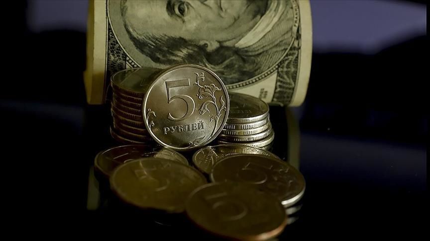 Rusya, ihracatçılara döviz satma zorunluluğunu gevşetti