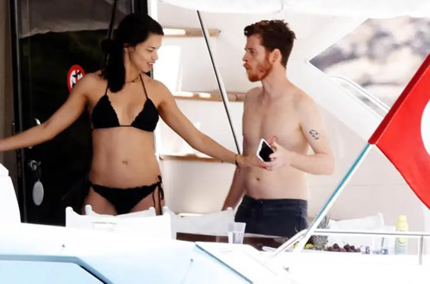 Adriana Lima ile Metin Hara'nın deniz keyfi (Cennet Koyu) 7 Adriana Lima ile Metin Hara'nın deniz keyfi (Cennet Koyu) 7