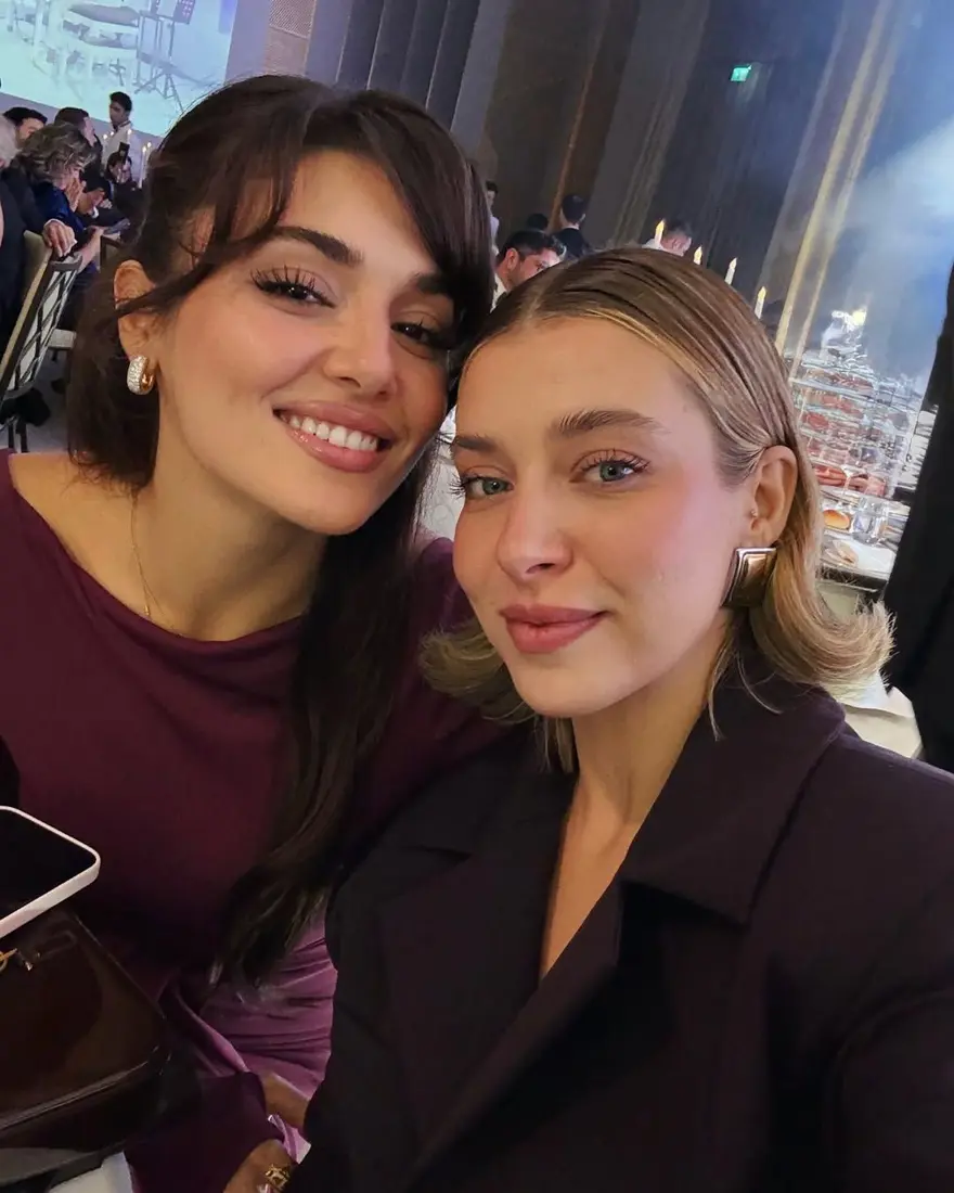 Hande Erçel'den ablası Gamze Erçel'e: Sensiz olamazdım gökyüzüm 