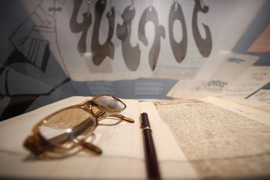 Kulis: Bir Tiyatro Belleği, Hagop Ayvaz sergisi açıldı 4