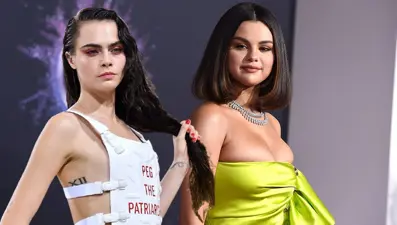 Selena Gomez ve Cara Delevingne aynı dövmeden yaptırdı