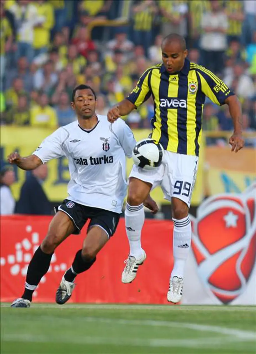 Beşiktaş: 4 - Fenerbahçe: 2 10 Beşiktaş: 4 - Fenerbahçe: 2 10