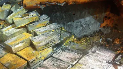 Gümüş düşmeye devam ediyor