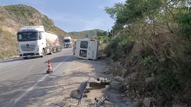 Hatay’da iki minibüs çarpıştı: 3 yaralı