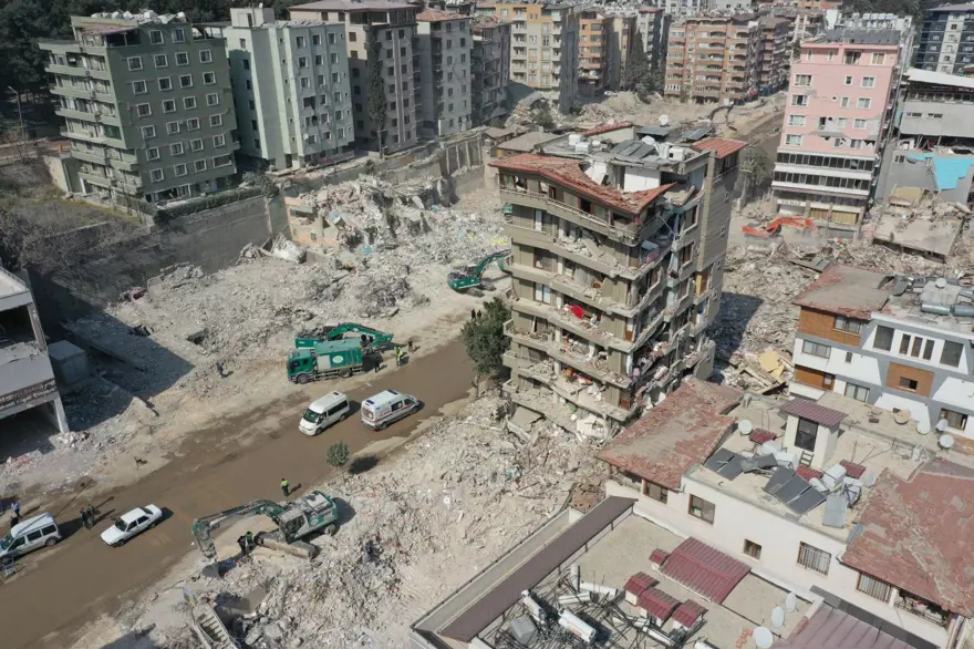 3 soru 3 yanıt | Deprem sonrası imar suçlularını neler bekliyor? 14