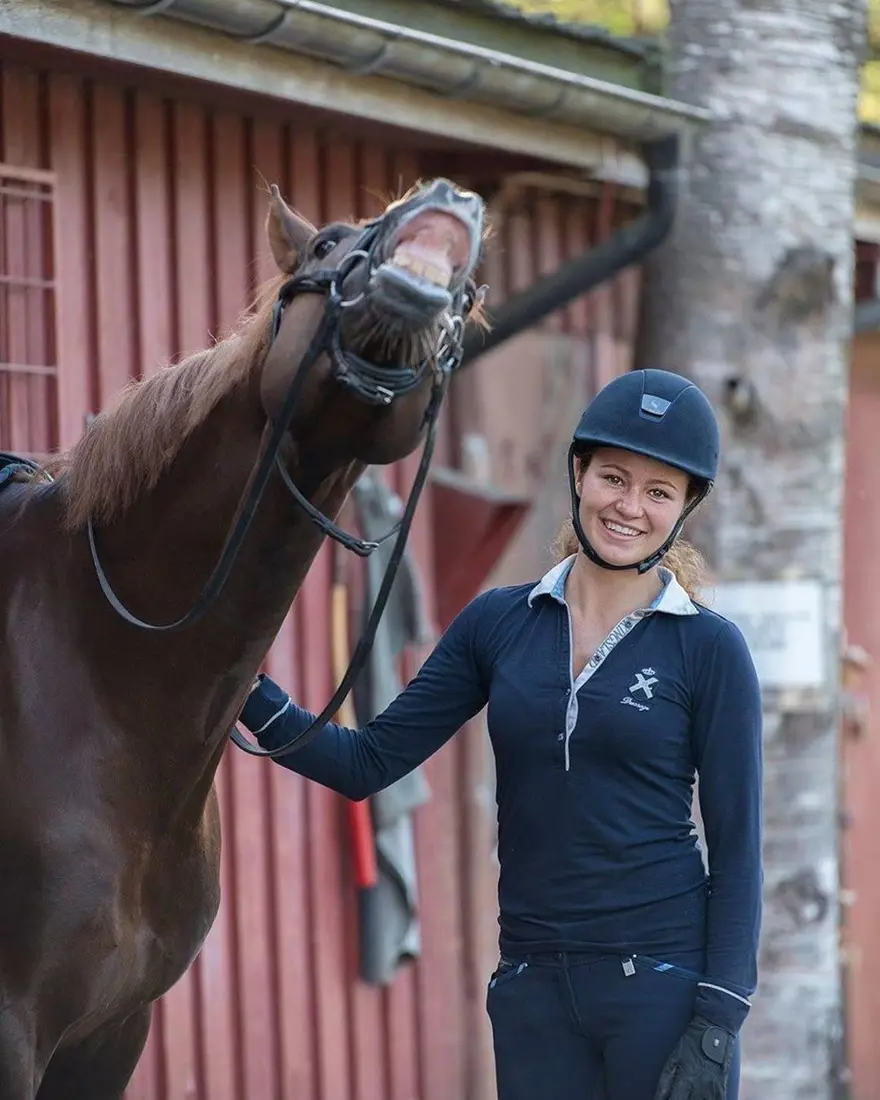 ALEXANDRA ANDRESEN 10