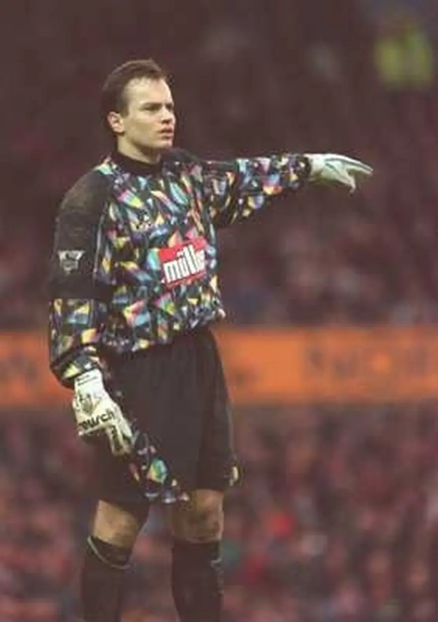 5. Aston Villa, 1993-95 4