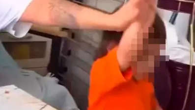 Çocuğunu itip "Seni istemiyorum" diyen annenin görüntülerine inceleme