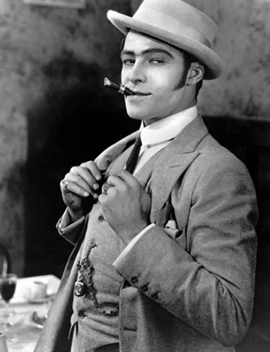 1920’lerden bugüne hâlâ bir stil ikonu: Rudolph Valentino 
