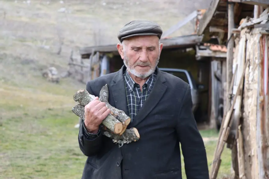CAMİYİ CEMAATSİZ BIRAKMIYOR 4