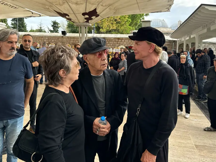 EDA ALANSON KİMDİR? 6