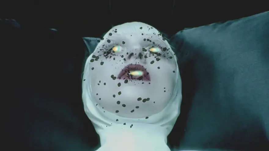 Gaga'dan homoerotik bir askeri fantezi 56