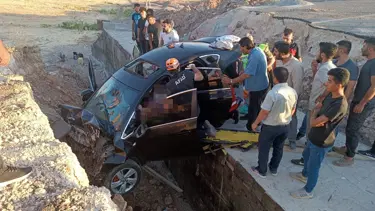 Çalışma yapılan yola giren otomobil çukura düştü: 1 ölü, 4 yaralı