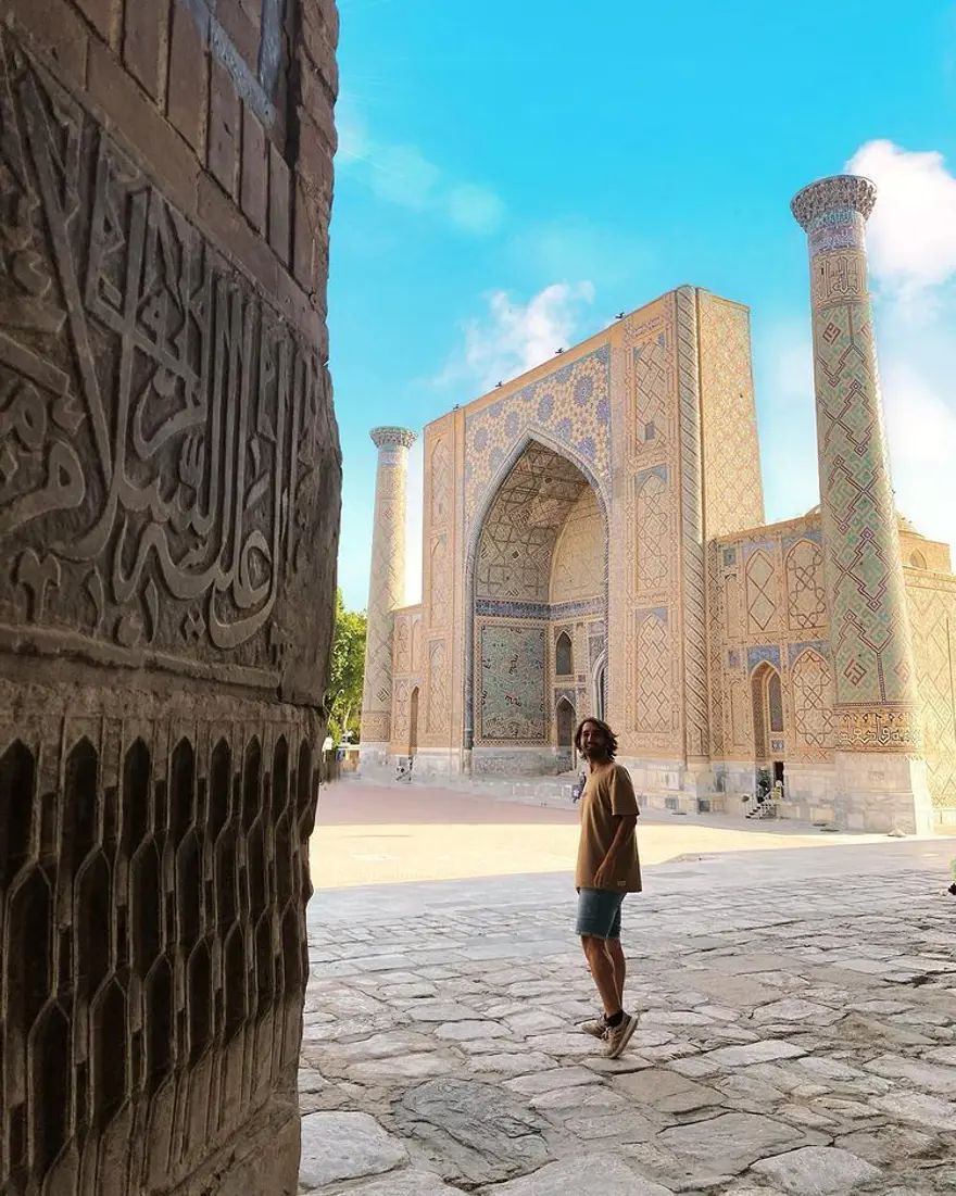 Türk gezgin Berkan Bilgiç bileklik satarak 40 ülke gezdi 18