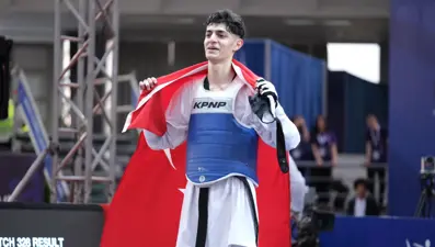 Milli taekwondocu Furkan Ubeyde Çamoğlu, Avrupa şampiyonu oldu