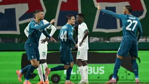 Edin Dzeko, attığı golle tarihe geçti: Konferans Ligi'ne damga vurdu Edin Dzeko, attığı golle tarihe geçti: Konferans Ligi'ne damga vurdu